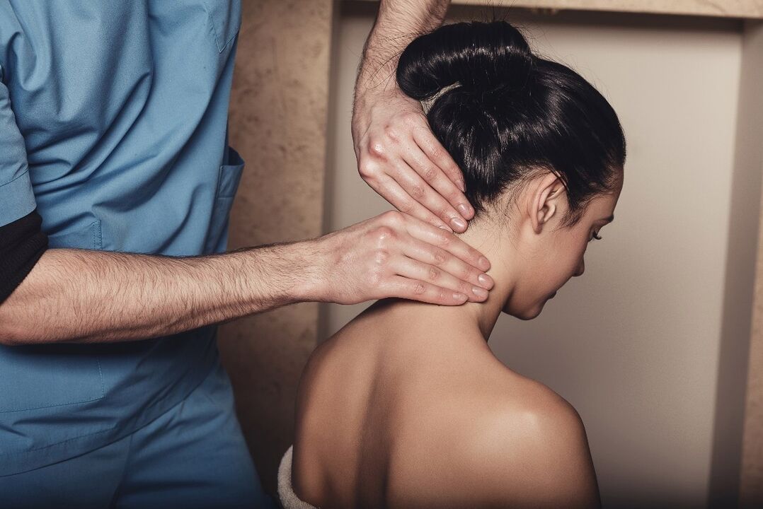 masáž krku pro osteochondrózu