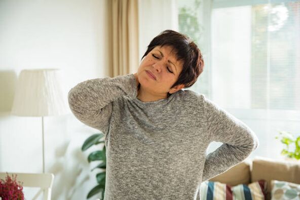 žena má osteochondrózu krční páteře